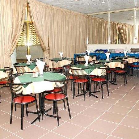 Lavender Hotel Apartments Дубай Экстерьер фото