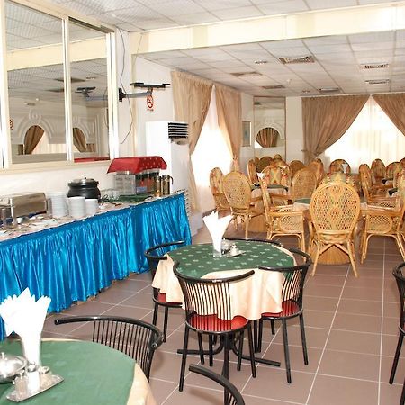 Lavender Hotel Apartments Дубай Экстерьер фото